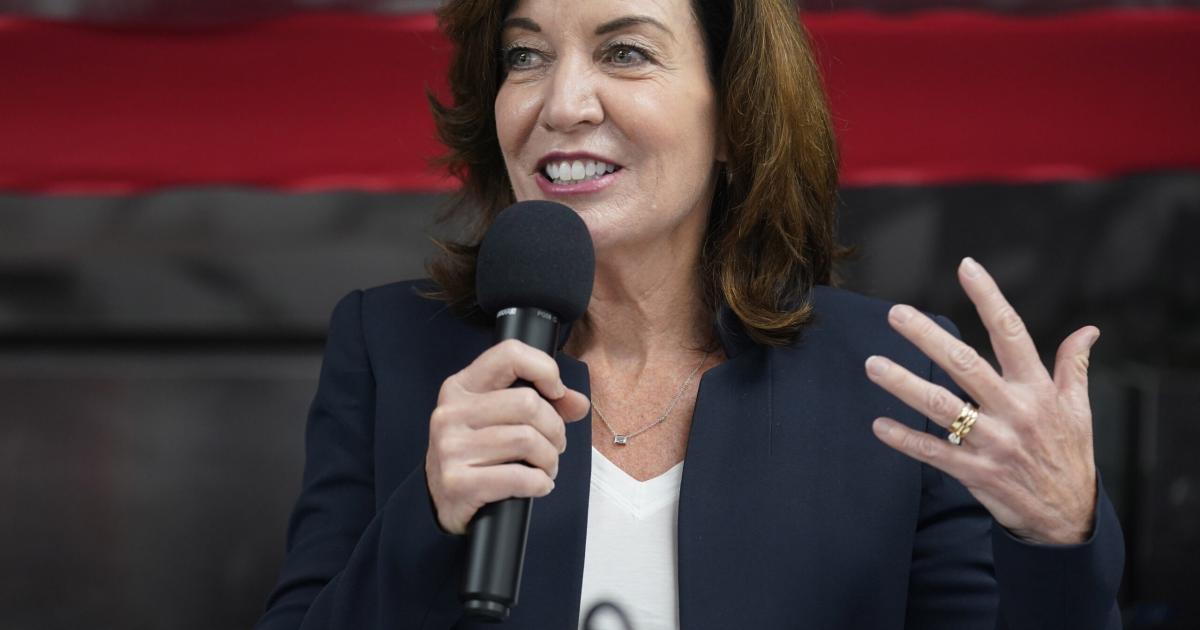 Gov. Hochul Launches Website With Resources For Ukrainian People And ...