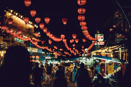 Night life in Phu Quoc, Vietnam | Photo: Chris Slupski, Unsplash